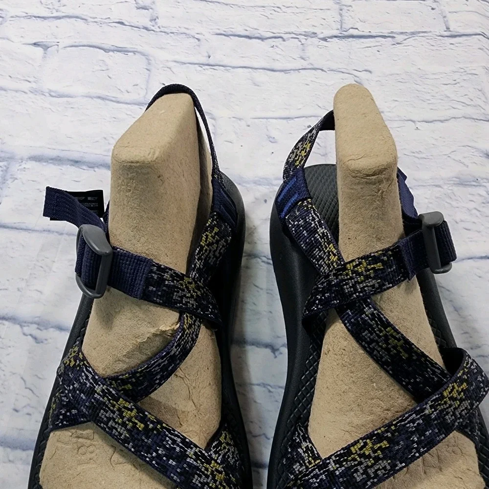 Chaco Z/2 MENS SIZE 9 Blue Adjustable Strap Classic Sandals Spay JCH108691